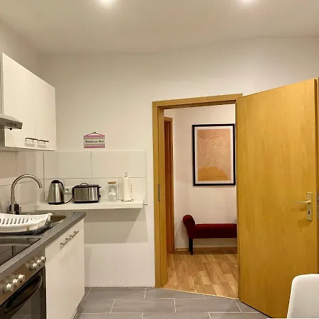Modern & Cozy Leipzig-gohlis Homestay *